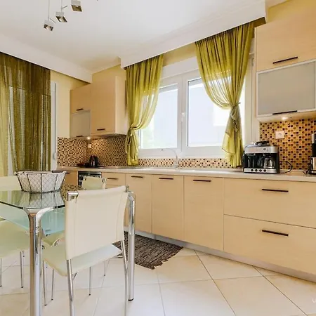 Oligreen With 2 Bedrooms, Pylaia * 塞萨洛尼基